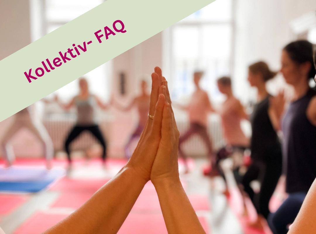 Yoginis in einer Runde